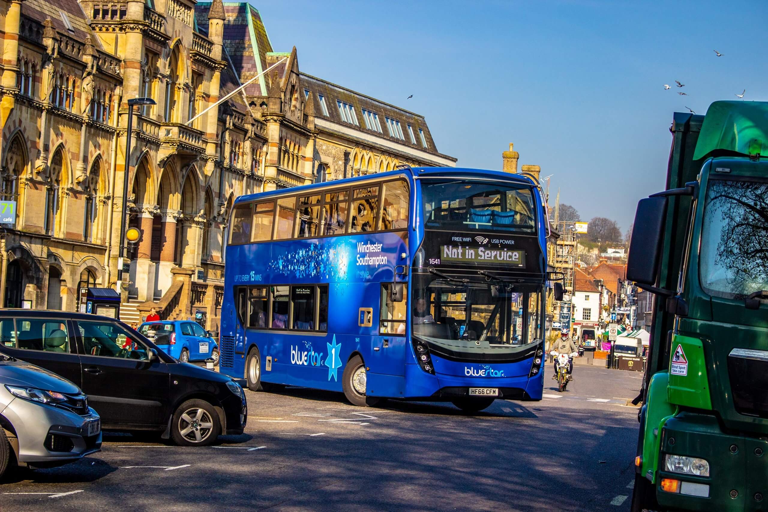 Winchester to Southampton via Chandlers Ford Bluestar 1 Scenic Buses