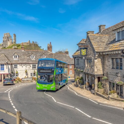 Swanage to Poole via Corfe Castle – Purbeck Breezer 40 from morebus