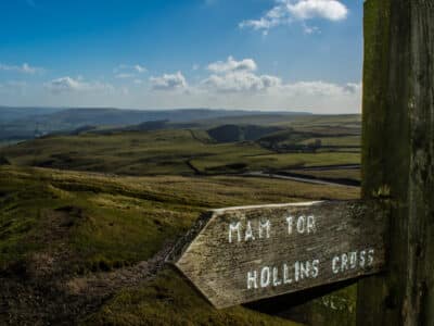 Passengers with Northern can cavigate stunningly scenic walking routes in the Peak District and Northumberland with Komoot