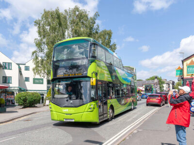 Stagecoach’s Grand Day Out trip reunites school pals after 70 years