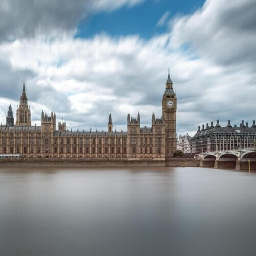 City Cruises River Tour: A sightseeing journey linking Waterloo, the Tower of London and Greenwich.