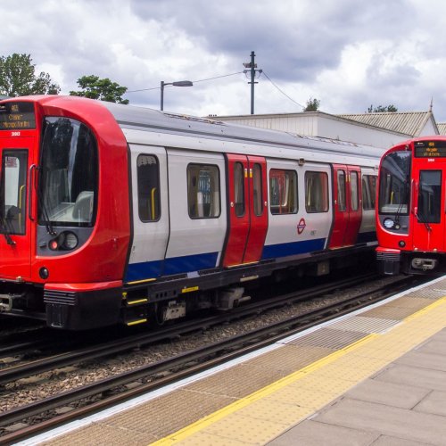 Metropolitan line: A scenic Tube journey from Aldgate to the Chiltern Hills and Chesham | Transport for London