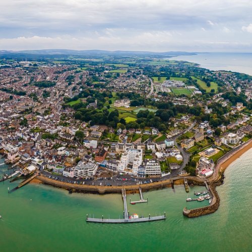 Cowes floating ferry: Hop between West Cowes & East Cowes