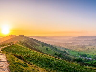 Peak Sightseer Blue: Open-top buses Castleton, Hathersage & Chatsworth House